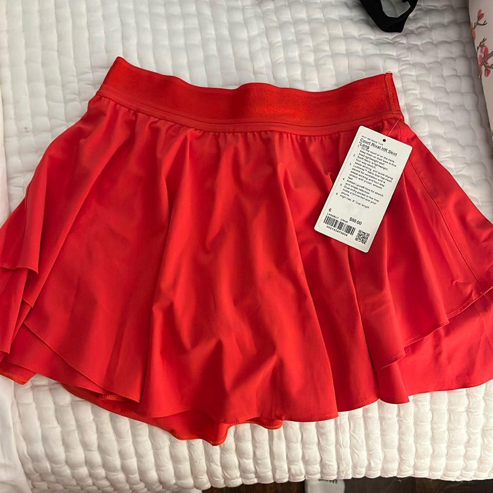 Red lululemon skirt